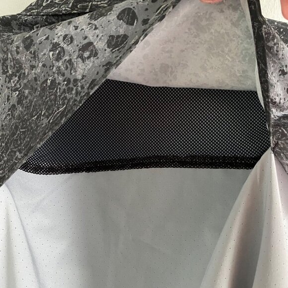 Loco Skailz Black Gray Print Short Sleeve Button Down Shirt Men's Medium NEW - Picture 5 of 8